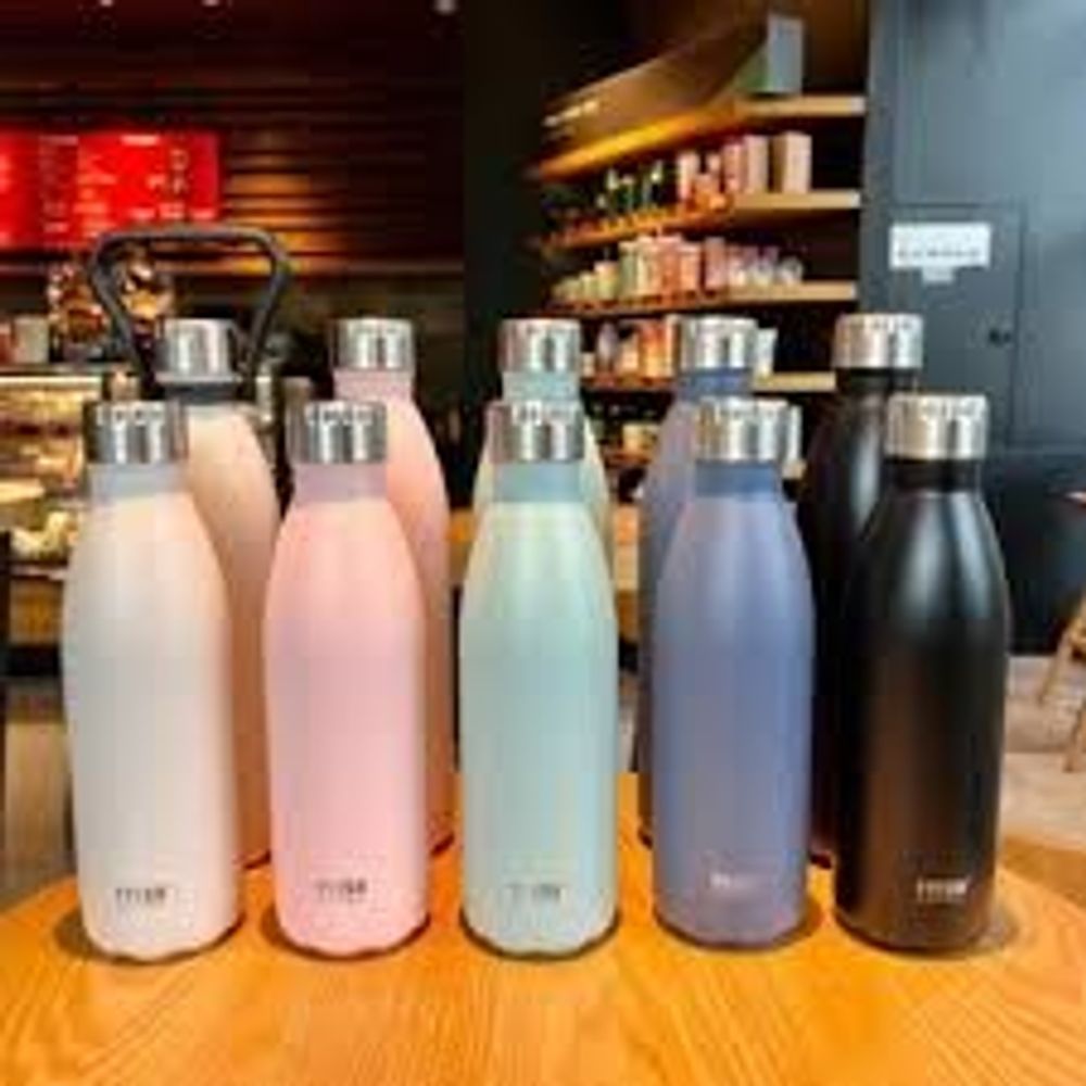 Bình Đựng Nước Giữ Nhiệt 750ml Bằng Thép Không Gỉ Thiết Kế Nhỏ Gọn Tiện Dụng Mang Theo Du Lịch / Cắm Trại