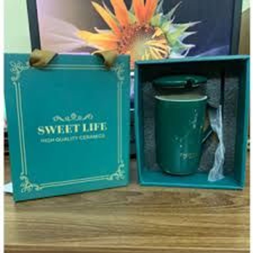 Cốc sứ có nắp thìa, dung tích 340ml in chữ Lucky, ly sứ quà tặng ý nghĩa