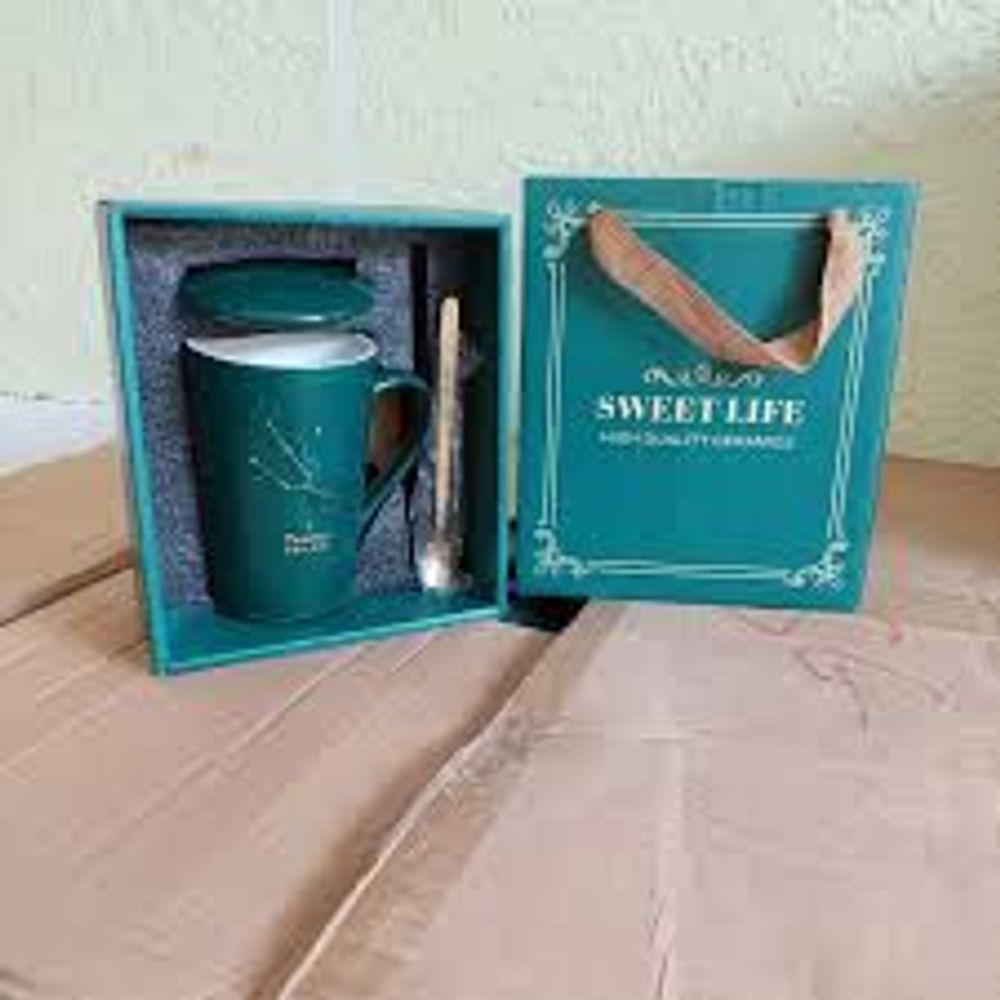 Cốc sứ có nắp thìa, dung tích 340ml in chữ Lucky, ly sứ quà tặng ý nghĩa