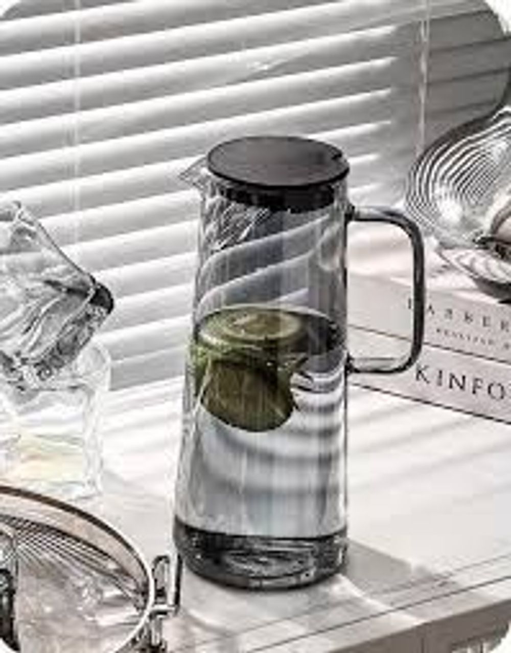 Bình nước thủy tinh chịu nhiệt Deli Glassware