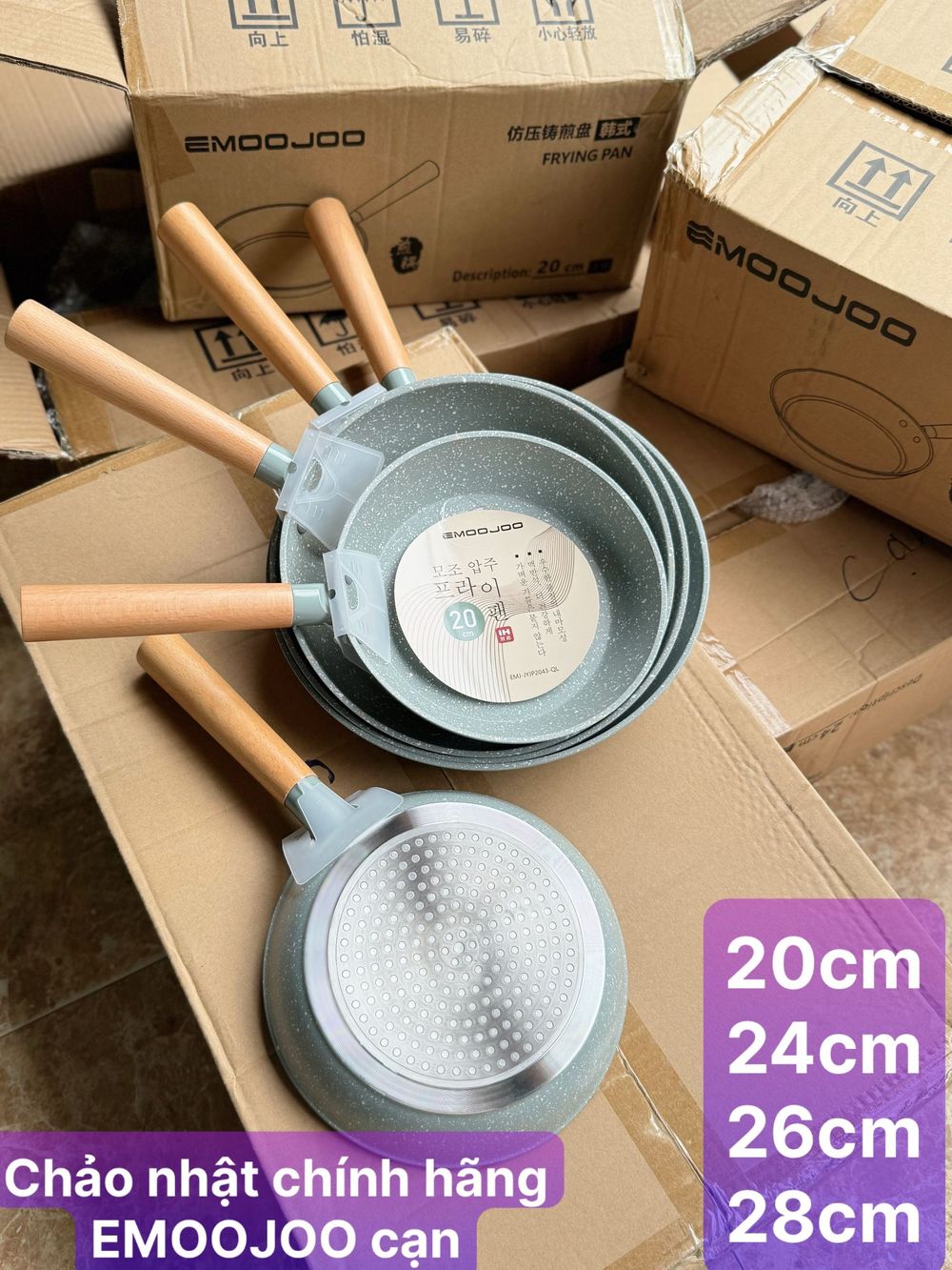 Chảo nhật đá cạn xanh 26cm.