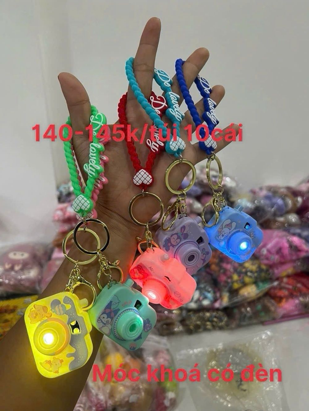 Móc khoá máy ảnh có đèn lốc 10cái đa dạng kiểu hottrend