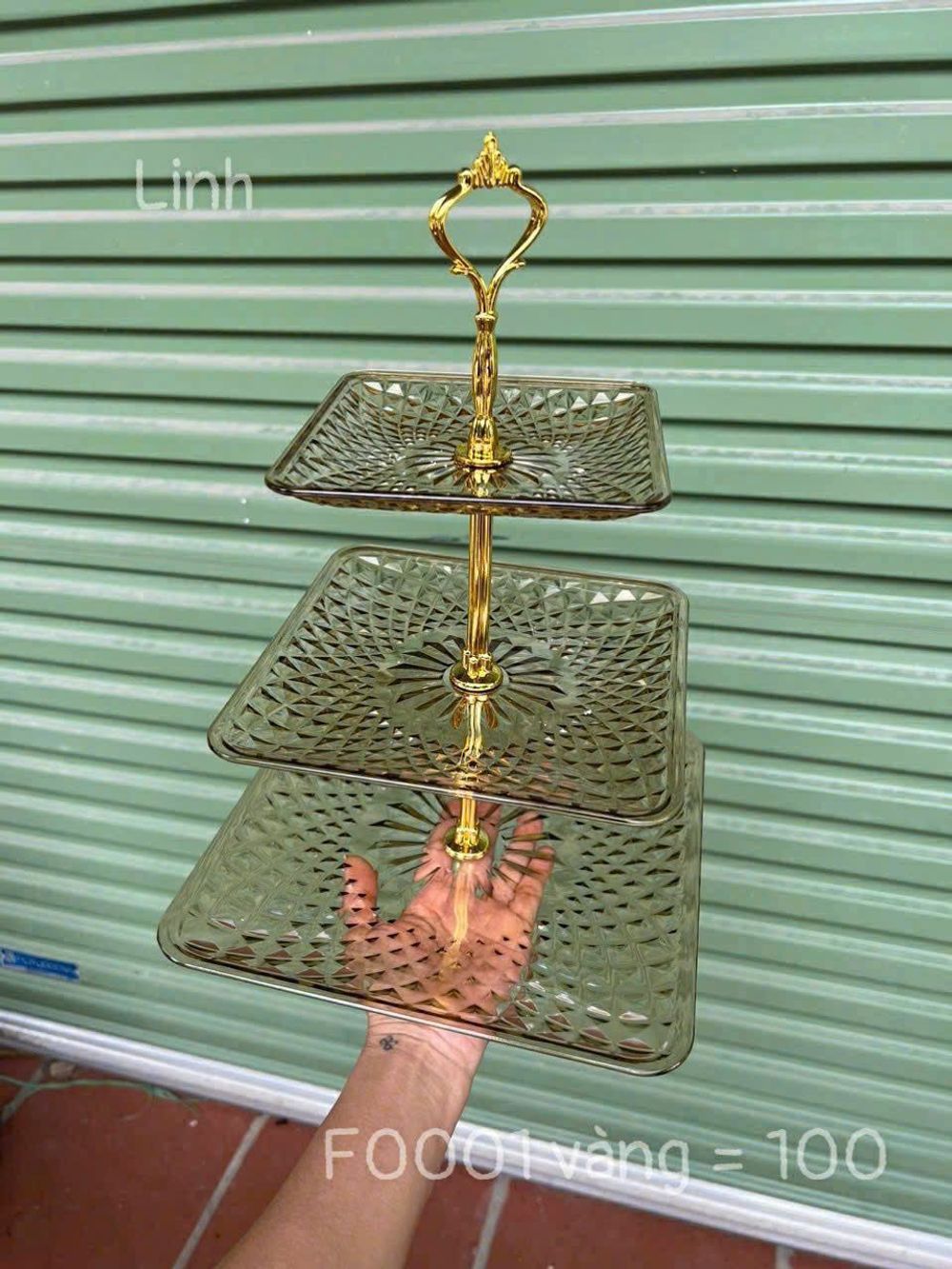 Khay bánh kẹo 3 tầng nhựa mika trong suốt