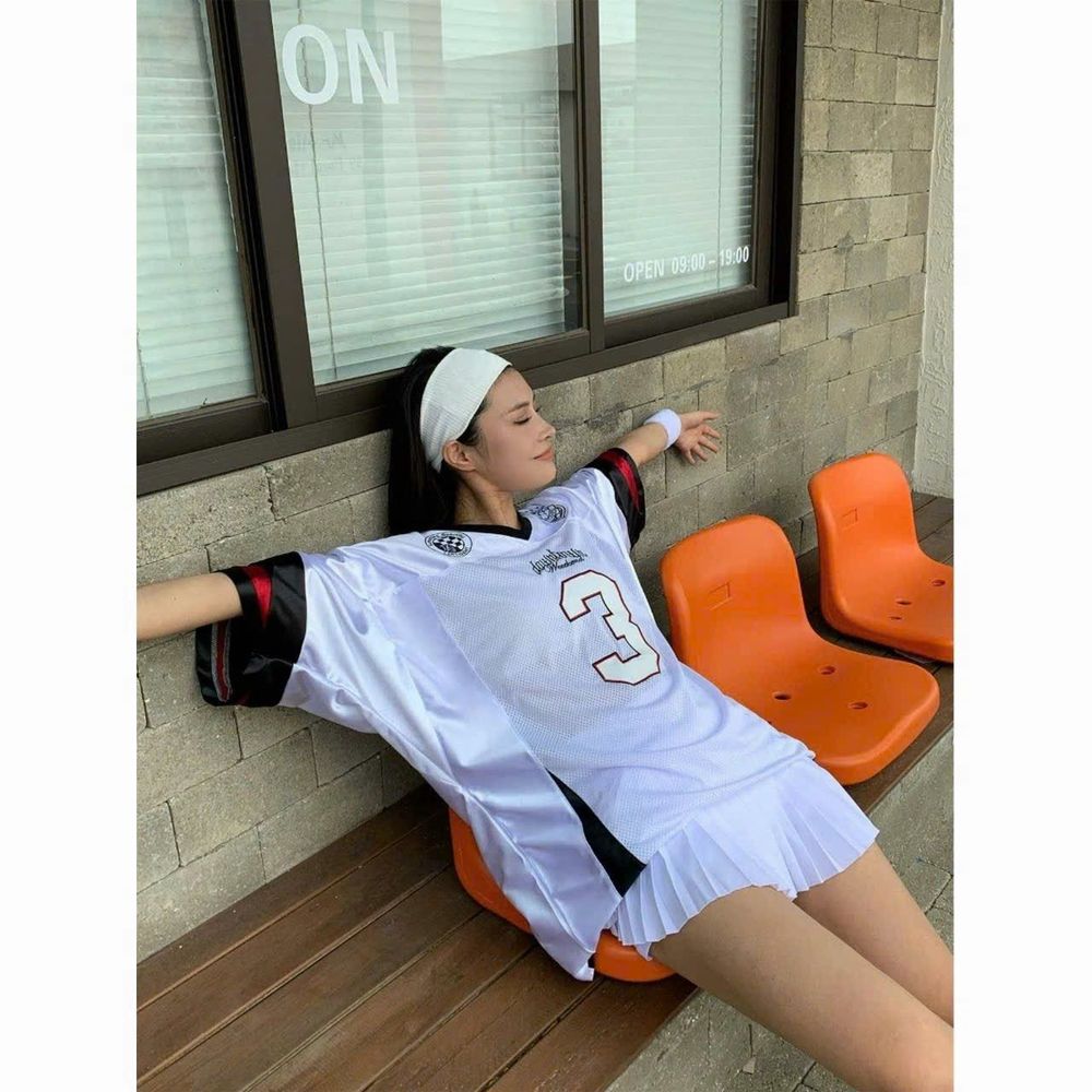 ( vải bóng đẹp ) áo thun thể thao mè thái vải bóng logo in số 3 cổ tim form dưới 70kg, hàng đẹp chuẩn shop.