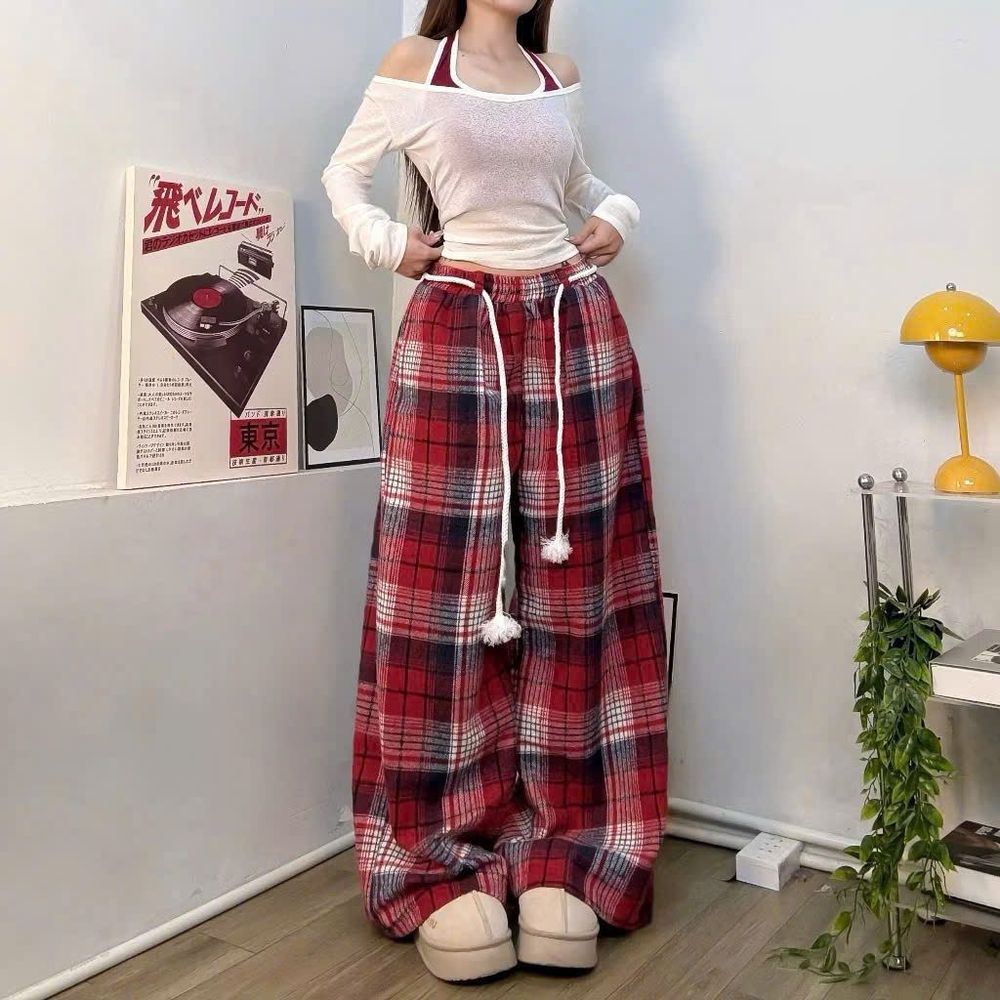 Quần ống rộng kẻ sọc chất nỉ dạ caro dày dặn phối dây luồng lai kèm dây thừng chun.