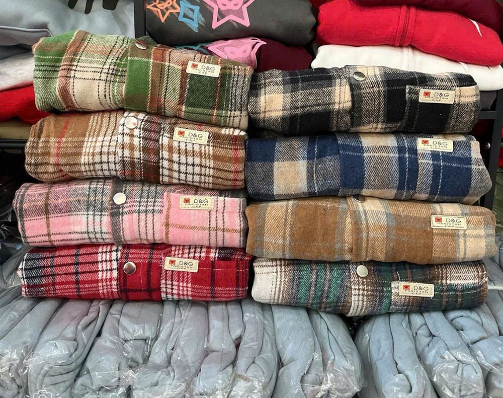 Sơ Mi Có Nón Kẻ Caro Chất Nỉ Dạ Mềm, Một Túi Lai Dây Rút