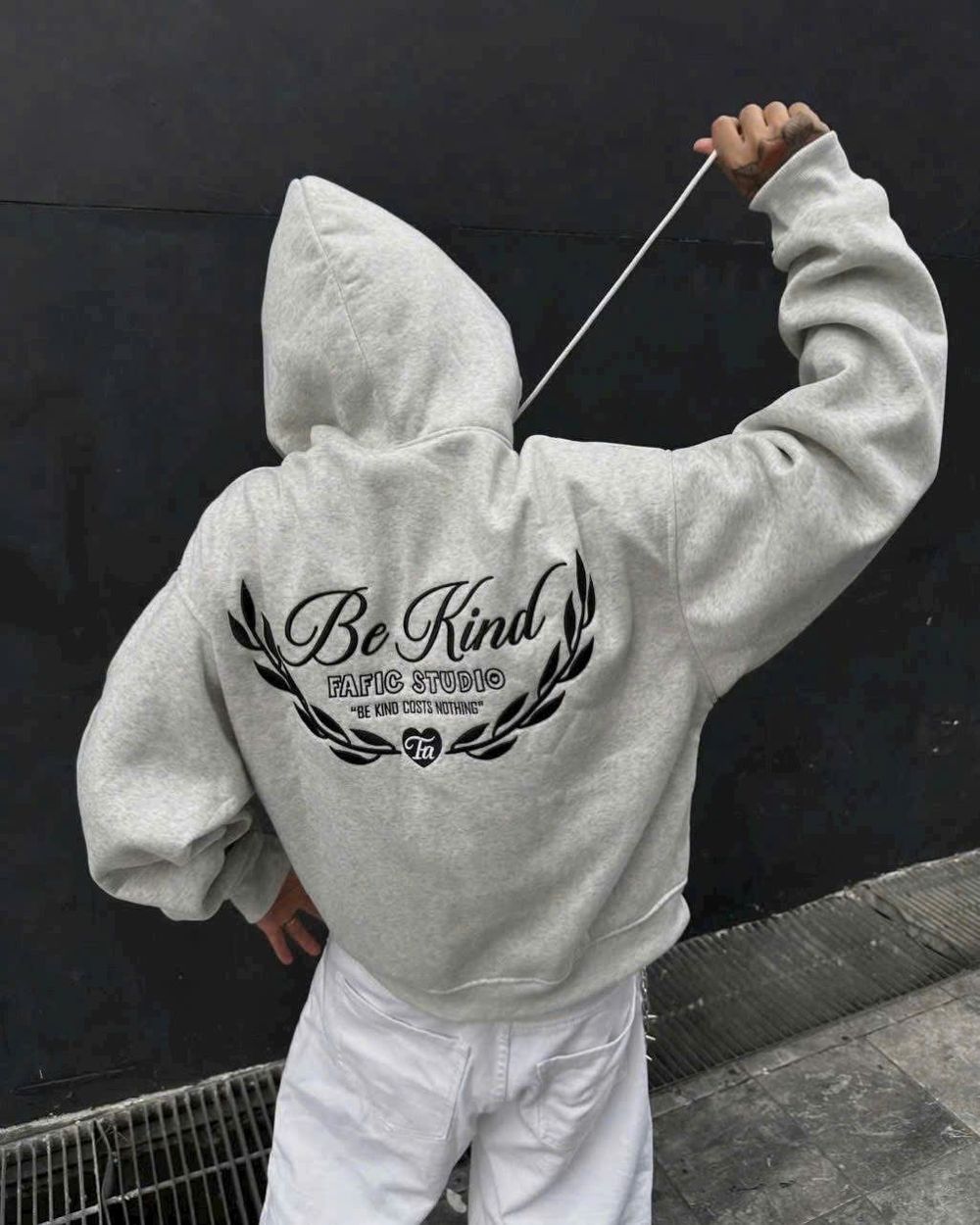 Áo Khoác Boxy Thêu BE KIND - Chất Nỉ Bông Mịn Dày, FORM RỘNG