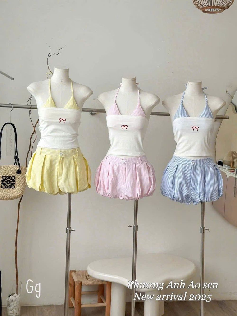 Set Đi Biển 3 Món Áo Quây + Bra Phối Quần Đùi Bí Xếp Li