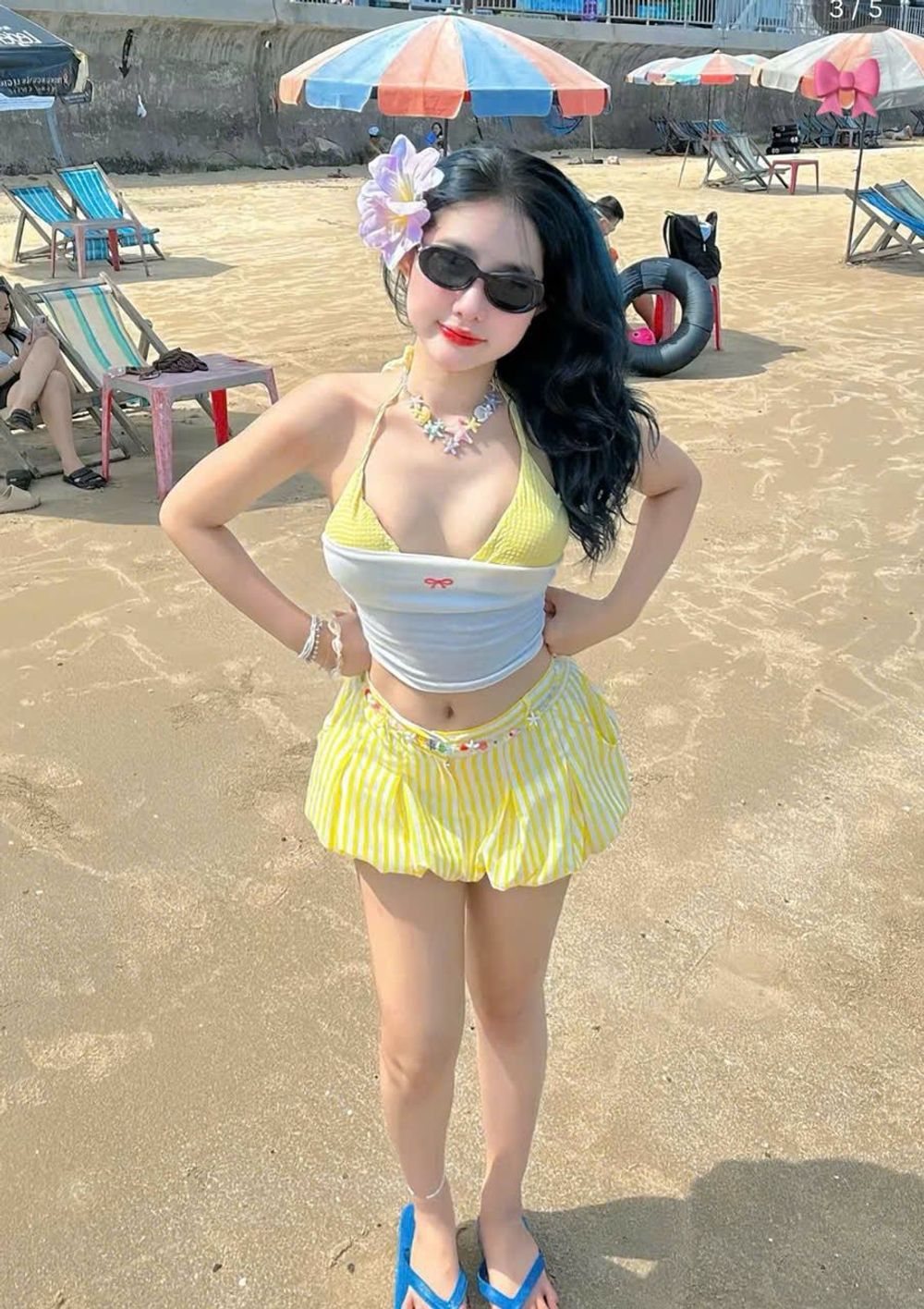 Set Đi Biển 3 Món Áo Quây + Bra Phối Quần Đùi Bí Xếp Li