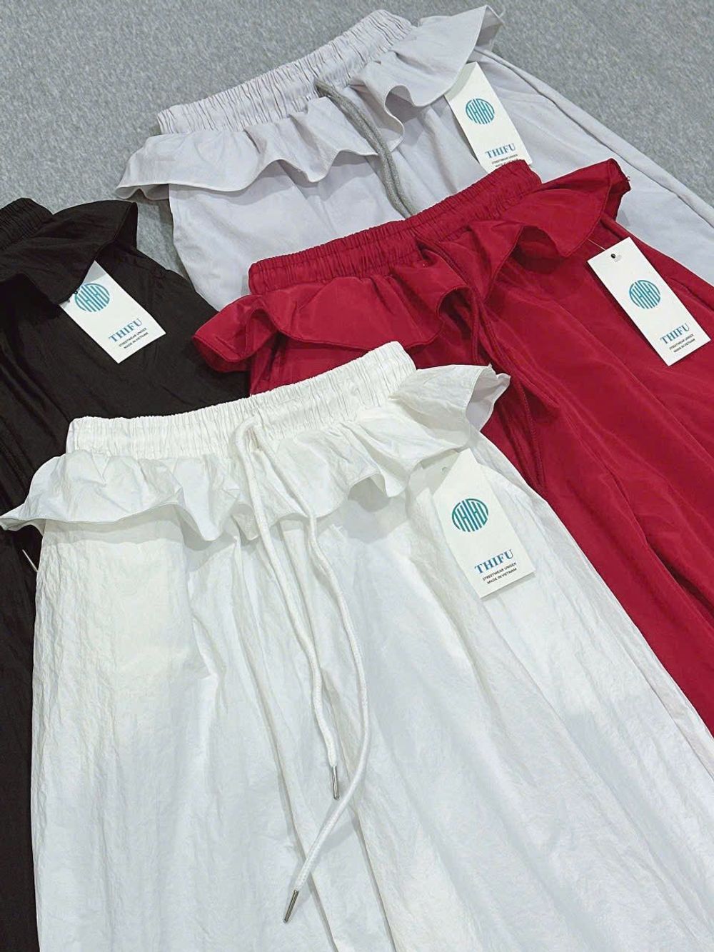 Quần Ống Rộng Lưng BÈO Dây Rút LAI Chất Dù Nhăn Freesize Dưới 65kg