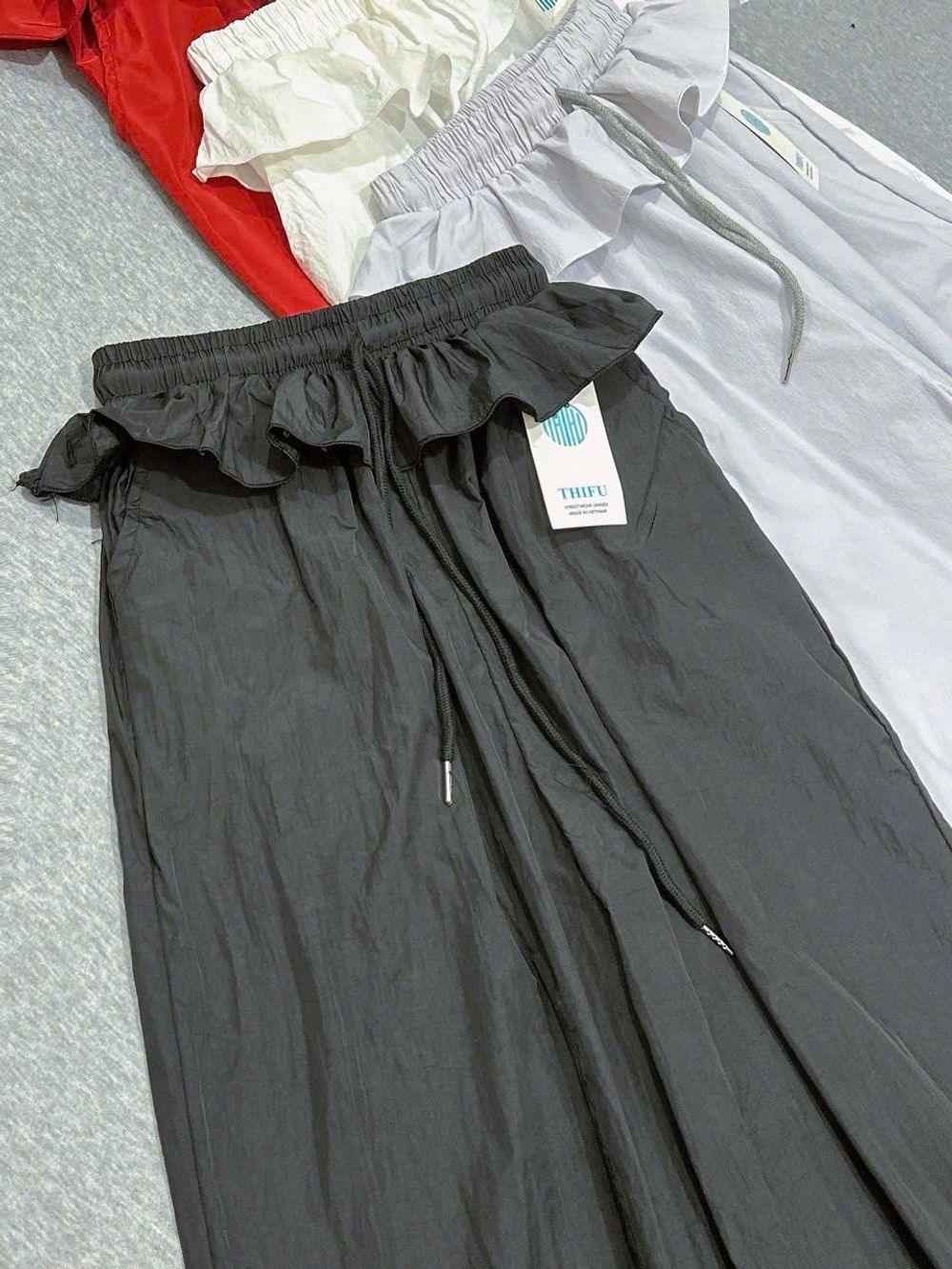 Quần Ống Rộng Lưng BÈO Dây Rút LAI Chất Dù Nhăn Freesize Dưới 65kg