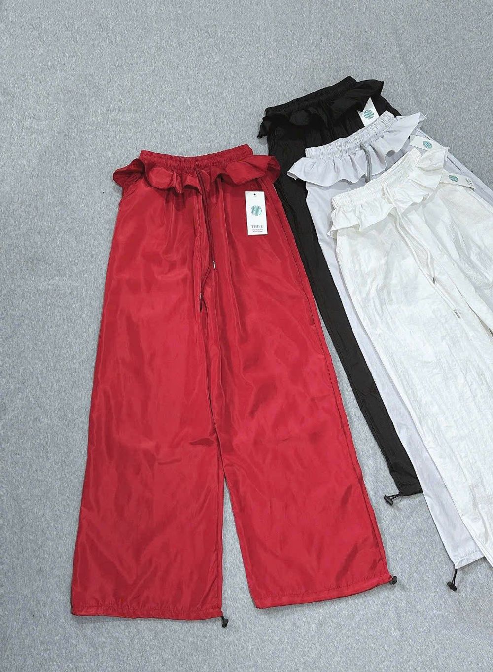 Quần Ống Rộng Lưng BÈO Dây Rút LAI Chất Dù Nhăn Freesize Dưới 65kg