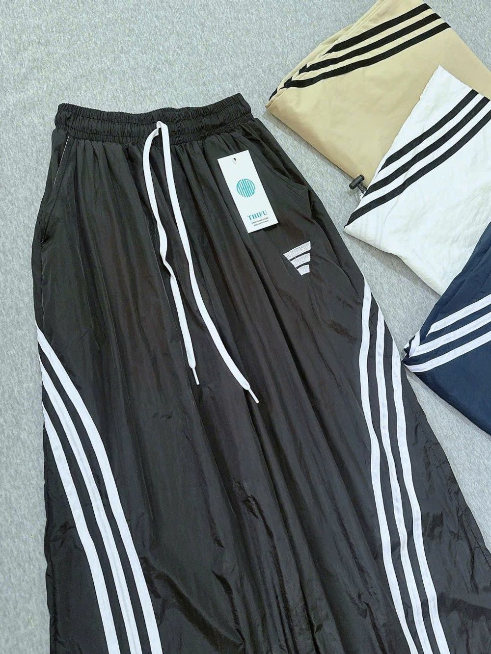 Quần Ống Rộng Phối SỌC Chất Dù Nhăn Mịn Mát Freesize Dưới 63kg