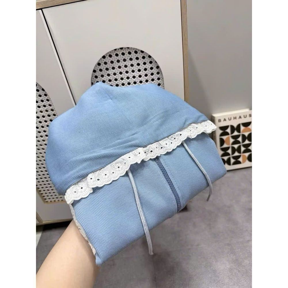 Áo khoác nữ viền ren mũ