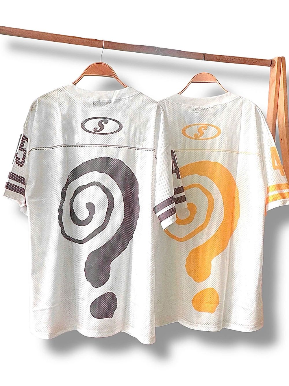 Áo thun lưới kiểu dáng thể thao