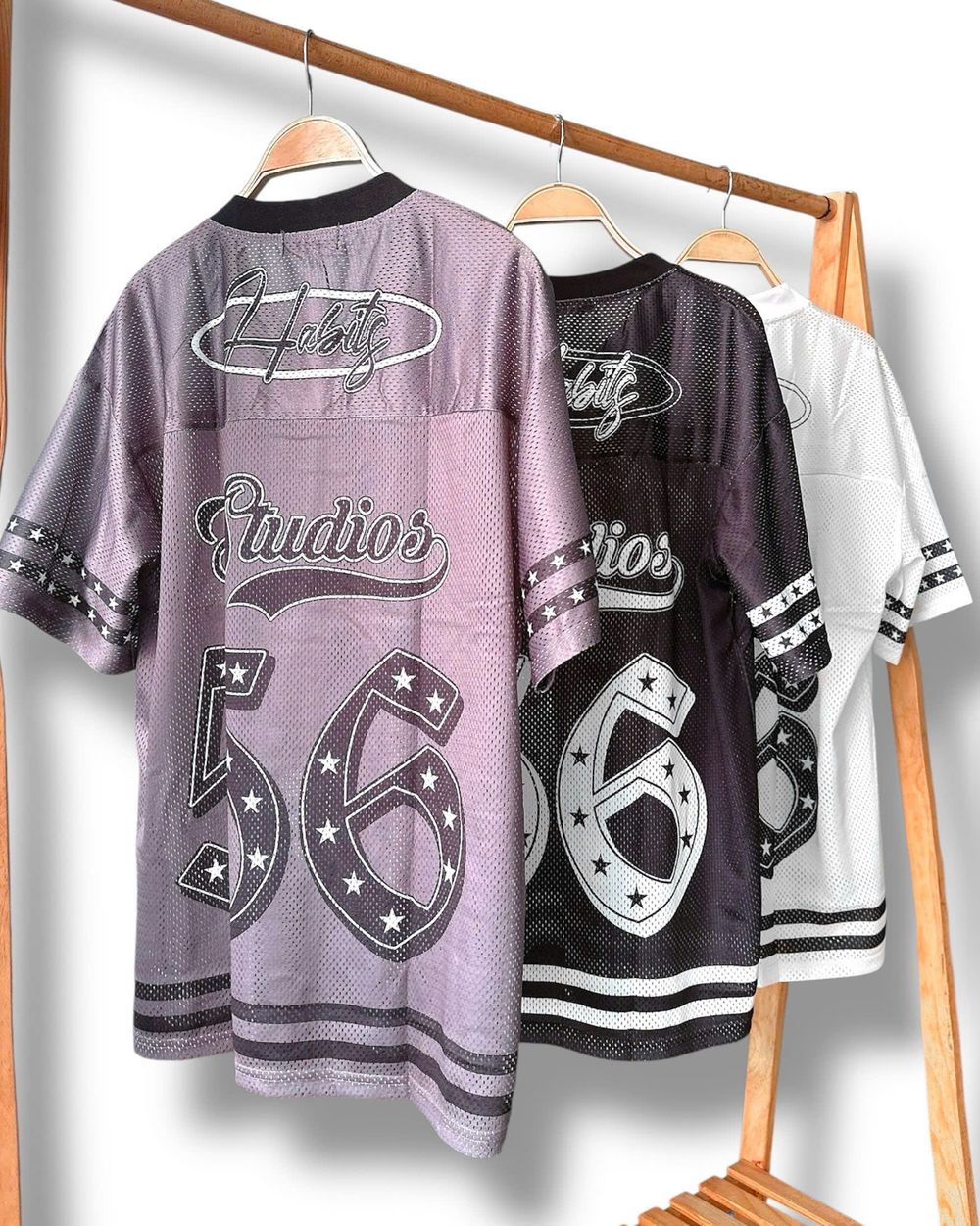 Áo thun lưới kiểu dáng thể thao