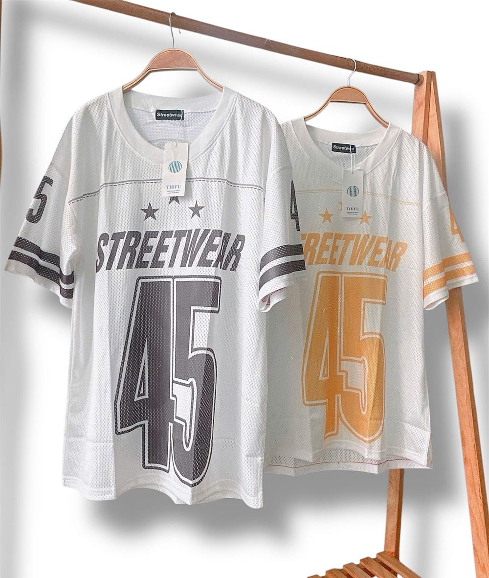 Áo thun lưới kiểu dáng thể thao