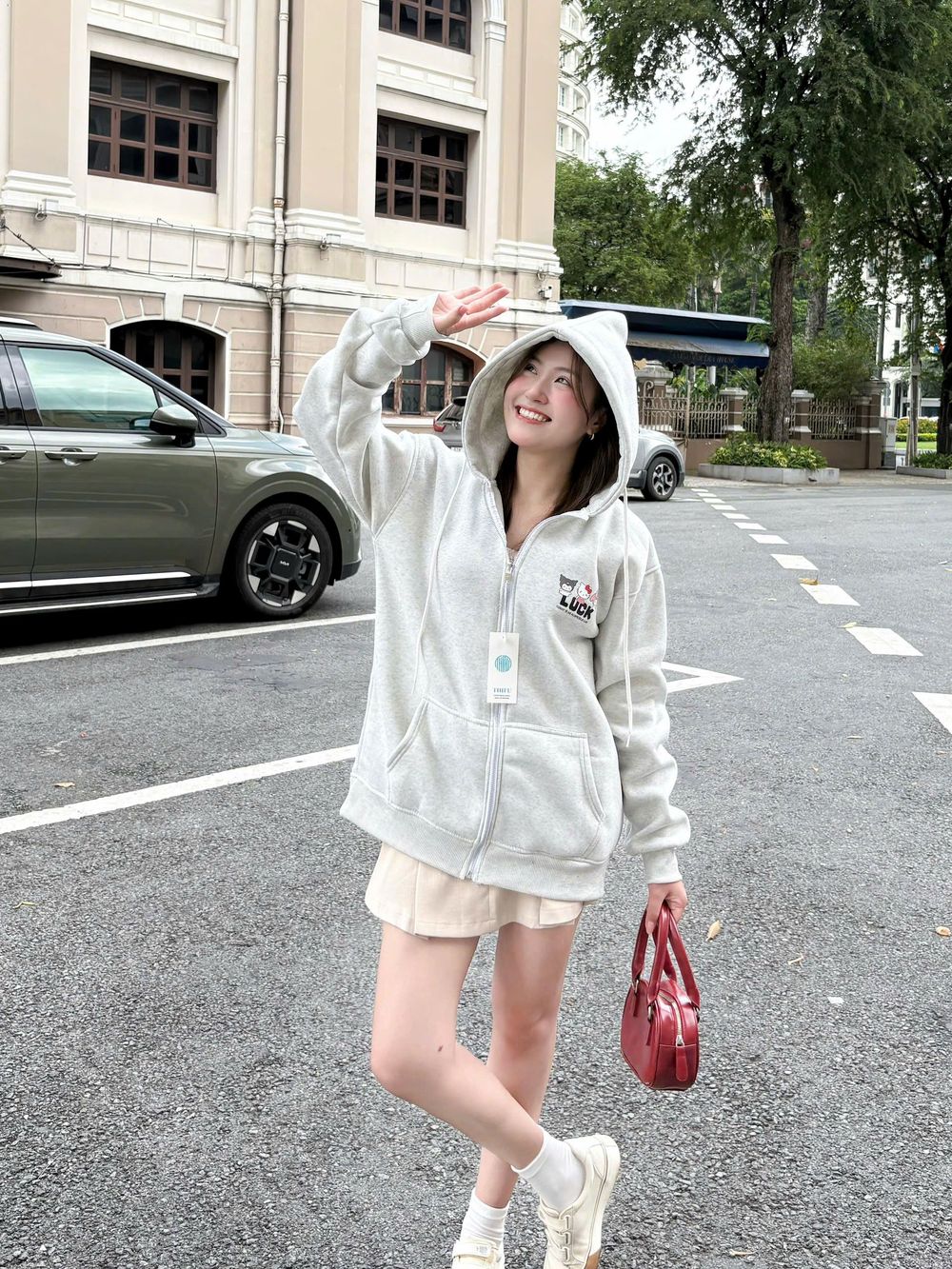 Áo khoác nỉ dành cho nữ in chữ LUCK