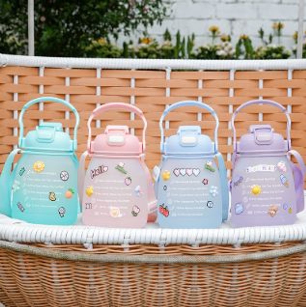 Bình Nhựa Màu 1.3l (THÙNG 60C)