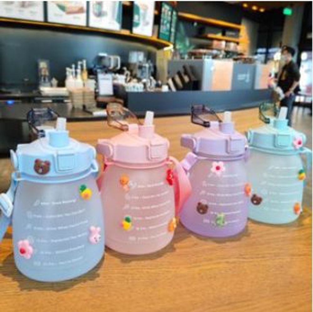 Bình Nhựa Màu 1.3l (THÙNG 60C)