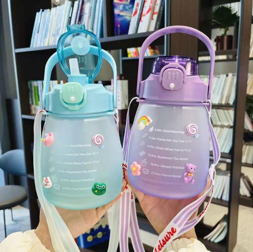 Bình Nhựa Màu 1.3l (THÙNG 60C)