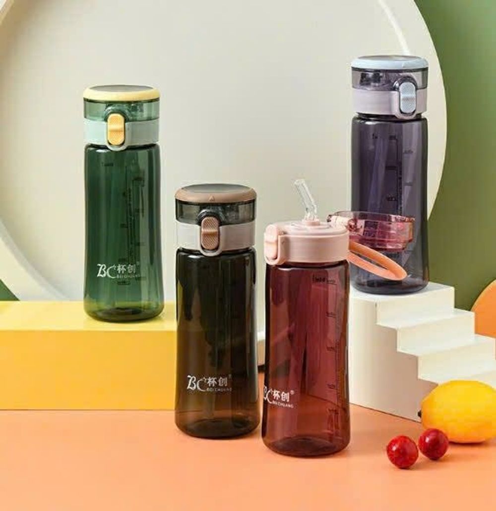 Bình nhựa kèm ống hút (THÙNG 80C)