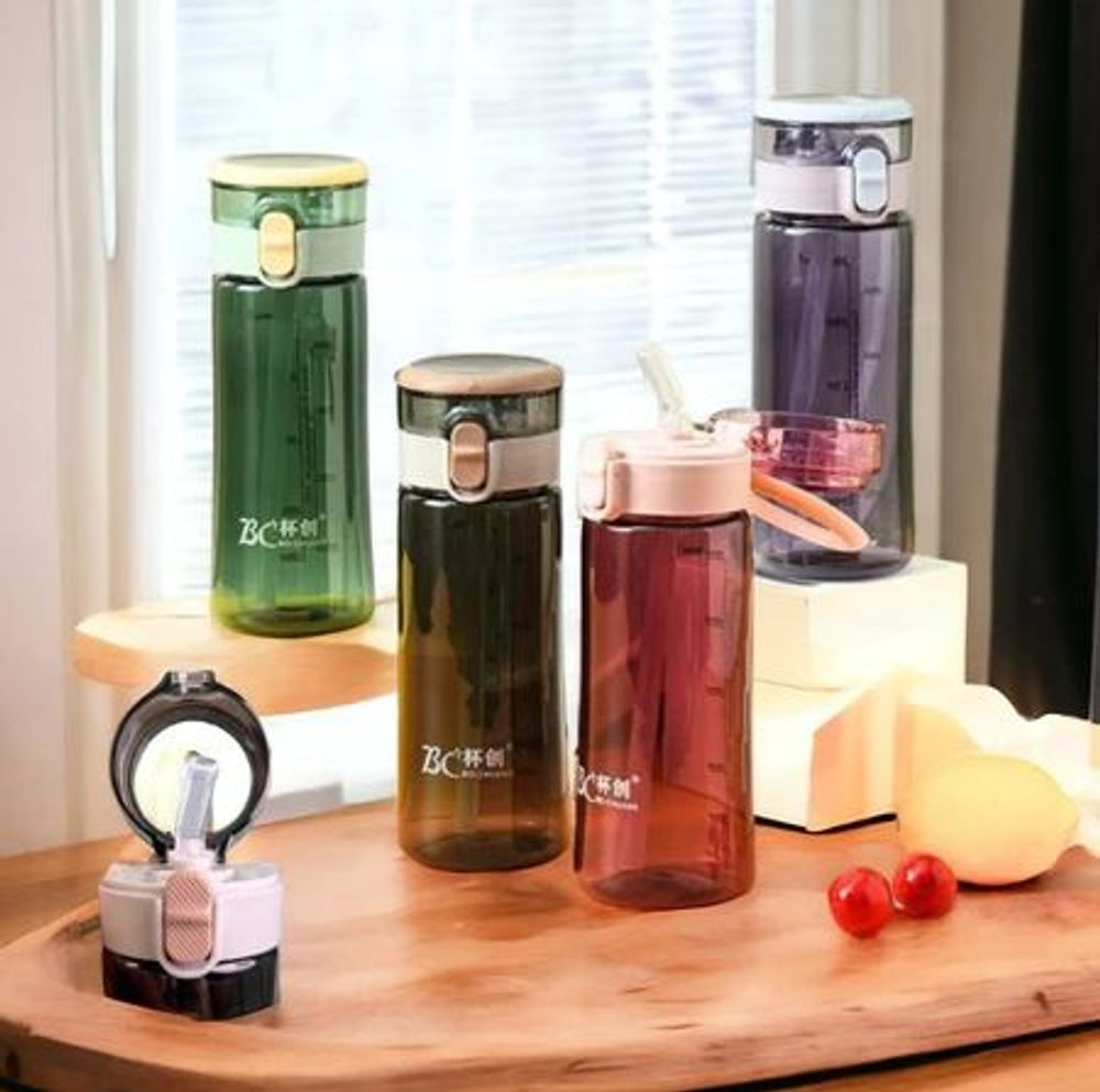 Bình nhựa kèm ống hút (THÙNG 80C)