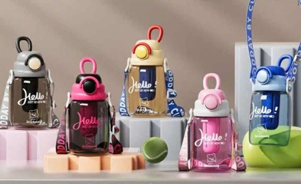 Bình nhựa AKN bình nước nhựa hello gấu (THÙNG 60C)