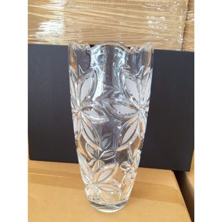 Lọ hoa dáng bầu , loe mài trắng 30cm