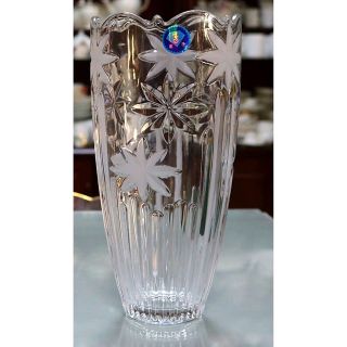 Lọ hoa dáng bầu , loe mài trắng 30cm