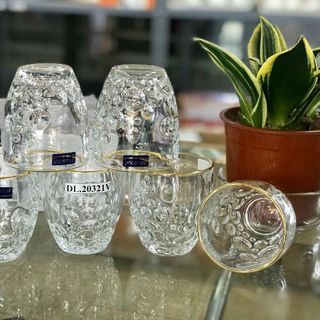 Ly thuỷ tinh thấp bộ gồm 6 chiếc hoa văn nổi sang trọng