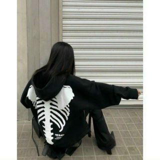 [2 màu] Áo khoác chống nắng thun nỉ logo white adam form dưới 70kg