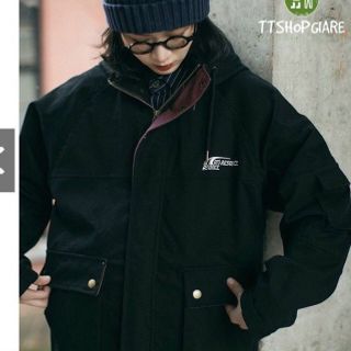 Áo khoác kaki túi hộp mềm logo thêu 2 lớp form rộng nón bự. Áo khoác kaki túi hộp mềm logo thêu 2 lớp form rộng nón bự.