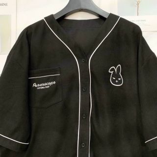 Áo sơ mi sọc viền thêu đầu thỏ kiểu dáng trẻ trung năng động