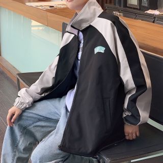 Áo khoác tay dài chống gió giữ ấm phối màu độc đáo thời trang dành cho nam Áo khoác tay dài chống gió giữ ấm phối màu độc đáo thời trang dành cho nam