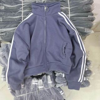 Áo khoác nỉ nam nữ form rộng ba sọc tay phong cách ulzzang unisex cổ trụ trơn Áo khoác nỉ nam nữ form rộng ba sọc tay phong cách ulzzang unisex cổ trụ trơn