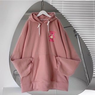 Áo hoodie form rộng hình Gấu Losto Hồng cực xinh chất nỉ bông dày dặn mịn. Áo hoodie form rộng hình Gấu Losto Hồng cực xinh chất nỉ bông dày dặn mịn.