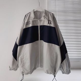 KHOÁC DÙ DERORREE 3 SỌC 2 lớp dày dặn 2 màu form rộng unisex nam nữ KHOÁC DÙ DERORREE 3 SỌC 2 lớp dày dặn 2 màu form rộng unisex nam nữ