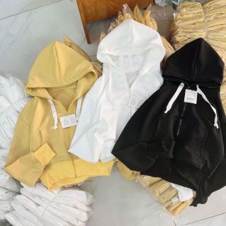 ￼Áo Khoác Nữ Kiểu CropTop Dáng Ngắn Chất Xốp Cao Cấp