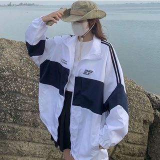 ÁO KHOACA ZIP DUMBLE Vãi Dù 2 Lớp Dày dặn Form Ulzzang Unisex ÁO KHOACA ZIP DUMBLE Vãi Dù 2 Lớp Dày dặn Form Ulzzang Unisex