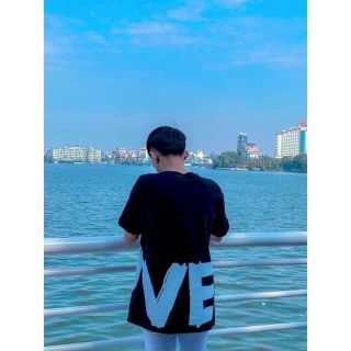 Áo thun nam nữ tay lỡ form rộng chất cotton su in chữ LOVE siêu cute phong cách Hàn Quốc Áo thun nam nữ tay lỡ form rộng chất cotton su in chữ LOVE siêu cute phong cách Hàn Quốc