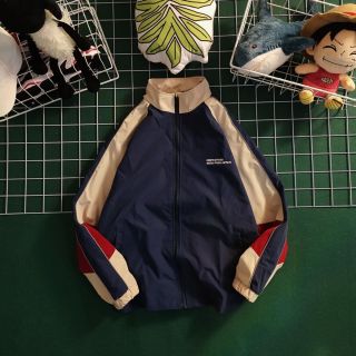 Áo khoác nam unisex cổ đứng vải dù 2 lớp phối màu độc lạ họa tiết in chữ đi mưa,cản gió,chống nắng Áo khoác nam unisex cổ đứng vải dù 2 lớp phối màu độc lạ họa tiết in chữ đi mưa,cản gió,chống nắng