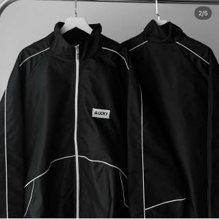 Áo Khoác Dù 2 Lớp Logo Thêu 4LUCKY CHẠY VIỀN NHỎ TOÀN THÂN Áo Khoác Dù 2 Lớp Logo Thêu 4LUCKY CHẠY VIỀN NHỎ TOÀN THÂN