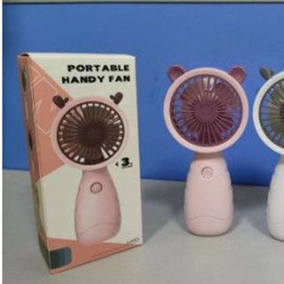 Quạt mini cầm tay, quạt cầm tay mini có đế để bàn , nhỏ gọn, tiện lợi (Tặng Dây Sạc+ kèm dây cao su) ( màu ngau nhien)