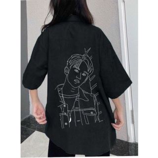 Áo Sơ Mi Tay Lỡ Nam Nữ Form Rộng Unisex In họa tiết chân dung người Chất Liệu Da lộn Mịn Mát Áo Sơ Mi Tay Lỡ Nam Nữ Form Rộng Unisex In họa tiết chân dung người Chất Liệu Da lộn Mịn Mát