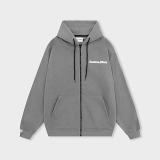 Áo khoác chống nắng in C.Lclub form rộng unisex . Áo khoác chống nắng in C.Lclub form rộng unisex .