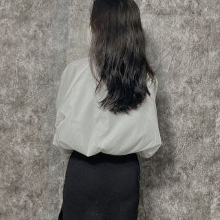 Áo khoác dù 2 lớp tay 2 sọc thể thao dáng lửng có dây rút phong cách Áo khoác dù 2 lớp tay 2 sọc thể thao dáng lửng có dây rút phong cách