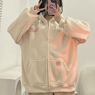 Áo khoác dây kéo in 10ook form rộng unisex . Áo khoác dây kéo in 10ook form rộng unisex .