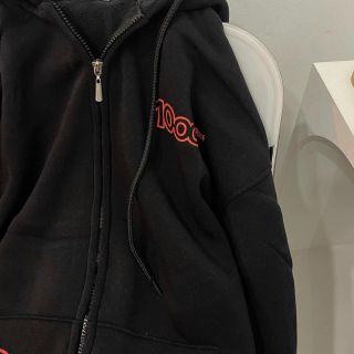 Áo khoác dây kéo in 10ook form rộng unisex . Áo khoác dây kéo in 10ook form rộng unisex .