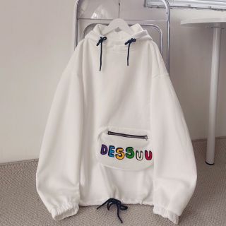 Áo hoodie in Dessuu có túi bao tử phối dây rút form rộng unisex nam nữ. Áo hoodie in Dessuu có túi bao tử phối dây rút form rộng unisex nam nữ.